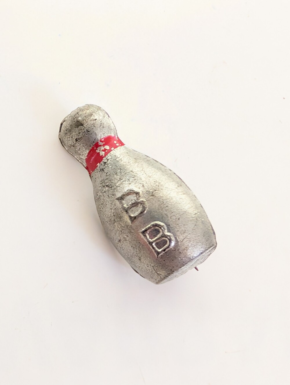 Vintage Retro Silver Tone Cast Metal Hand Painted BB Bowling Pin Lapel Pin